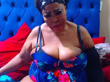 Ebonycandy10  live sex cam