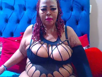 Ebonycandy10  live sex cam