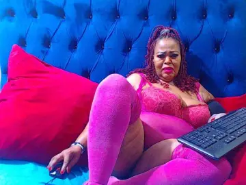 Ebonycandy10  live sex cam