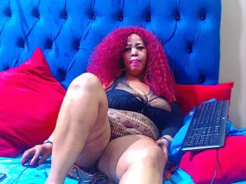 Ebonycandy10  live sex cam