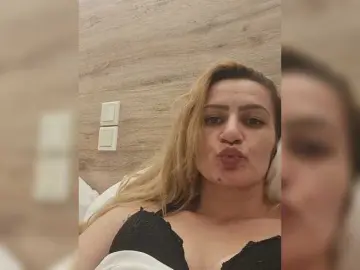Juliannalive1997  live sex cam