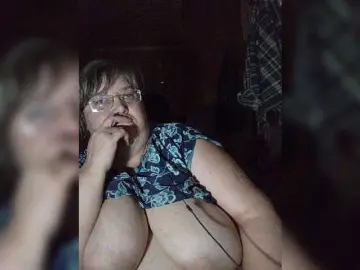 Olga47  live sex cam