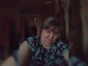 Olga47  live sex cam