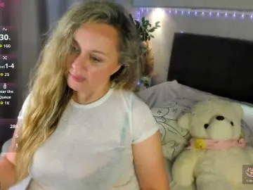 Sky-Kuper  live sex cam