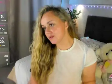 Sky-Kuper  live sex cam