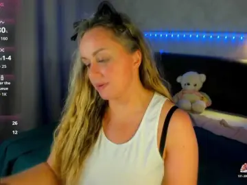Sky-Kuper  live sex cam