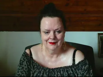 TiffanyAmore  live sex cam