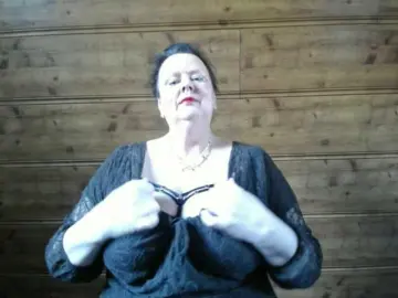 TiffanyAmore  live sex cam