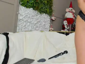 UnforseenLand  live sex cam