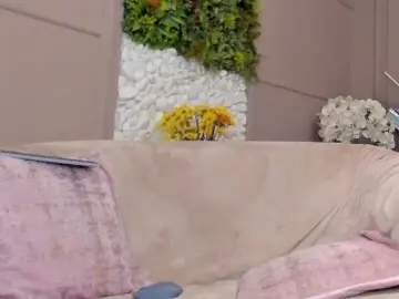 UnforseenLand  live sex cam