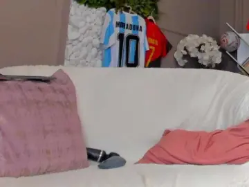 UnforseenLand  live sex cam