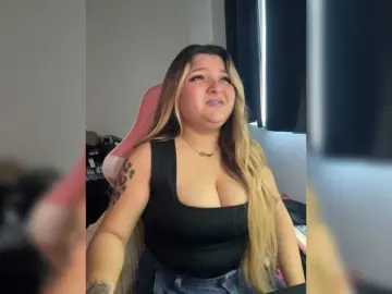 Amandhaa  live sex cam