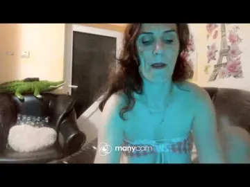 Hotyyalisson  live sex cam
