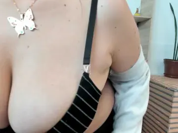Katherine-blair  live sex cam