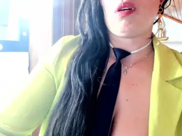 Katherine-blair  live sex cam