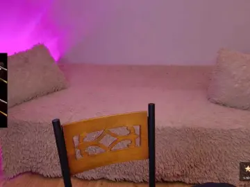 ChelseyRayne  live sex cam