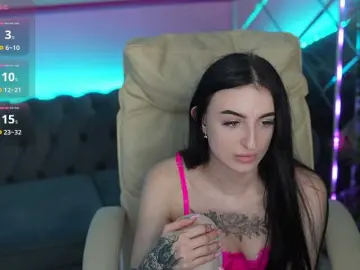 EmilyyMoon  live sex cam
