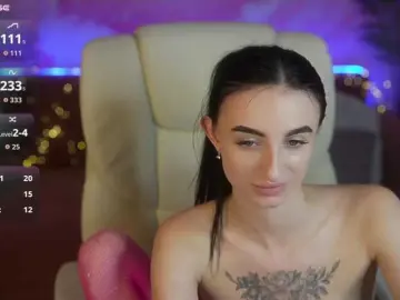 EmilyyMoon  live sex cam