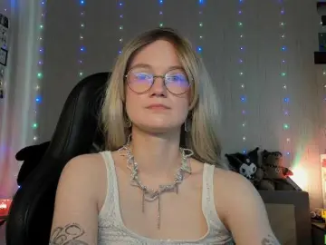 JulietNorris  live sex cam