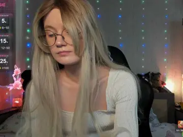 JulietNorris  live sex cam