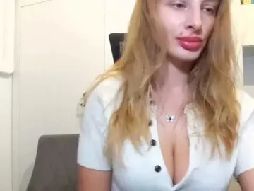 MarilynShow  live sex cam