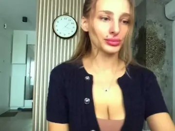 MarilynShow  live sex cam