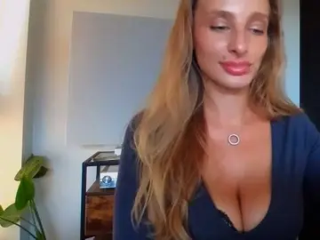 MarilynShow  live sex cam