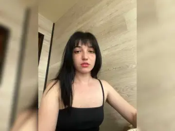 MidnightEva  live sex cam