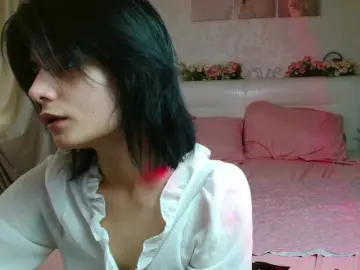 TheSluttyFox  live sex cam