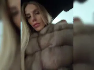 Blondinochkaa  live sex cam