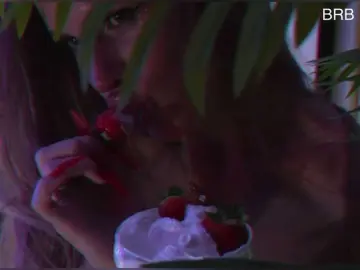 Blondinochkaa  live sex cam