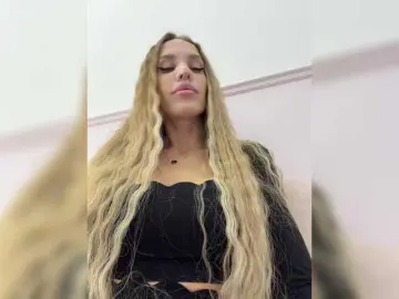 Blondinochkaa  live sex cam