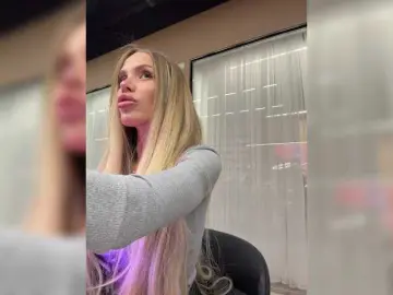 Blondinochkaa  live sex cam