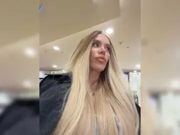 Blondinochkaa  live sex cam