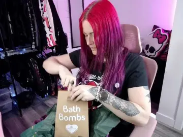 Gennyrock  live sex cam