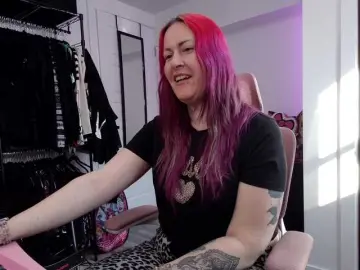 Gennyrock  live sex cam