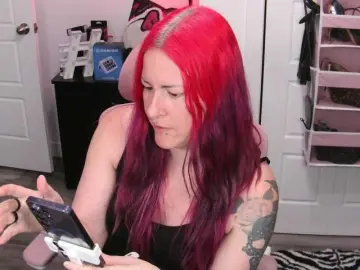 Gennyrock  live sex cam