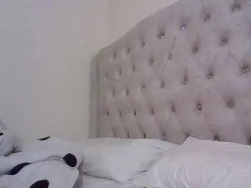 Beautystar12  live sex cam