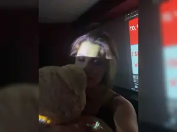 Lovelygirls1  live sex cam