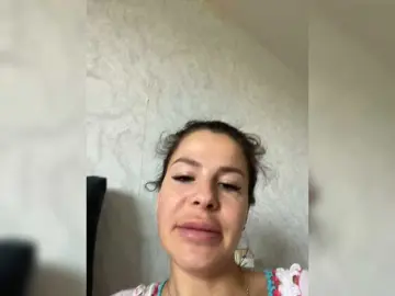Lovelygirls1  live sex cam