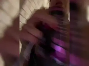 Lovelygirls1  live sex cam