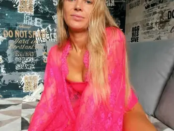 MollyMalone  live sex cam