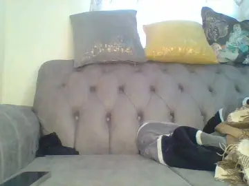 QueenVy  live sex cam
