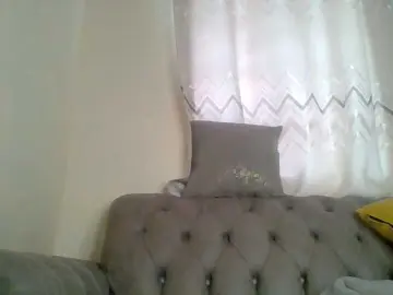 QueenVy  live sex cam