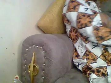 QueenVy  live sex cam