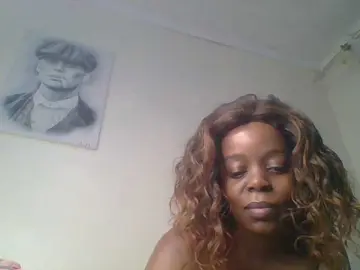 QueenVy  live sex cam