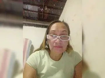 Cherrywhite03  live sex cam