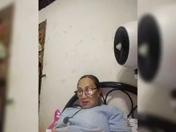 Cherrywhite03  live sex cam