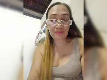 Cherrywhite03  live sex cam