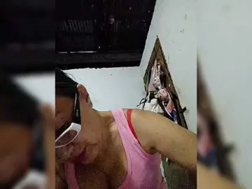 Cherrywhite03  live sex cam